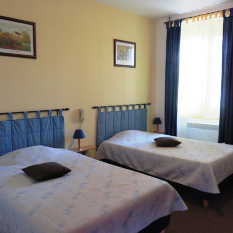 Hotel Le Relais Du Pont De Rhodes Frayssinet Zimmer foto